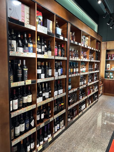 茂林菸酒專賣店 大里店【太平菸酒行｜威士忌｜紅酒｜氣泡酒｜葡萄酒】