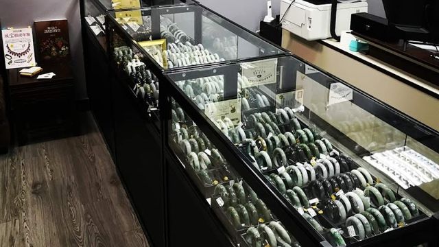 漢石齋珠寶 HANSTONE
