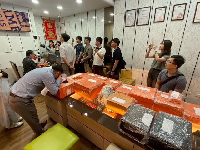 寶哥精品鑑定 二手精品買賣 高雄二手名牌包收購 高雄二手包買賣推薦