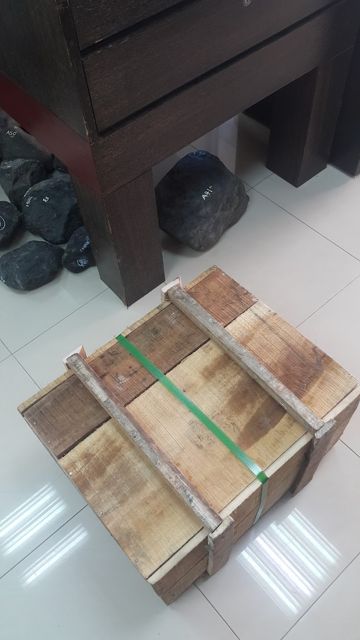 鉻滿有限公司 (緬甸翡翠玉石賭石藝品)