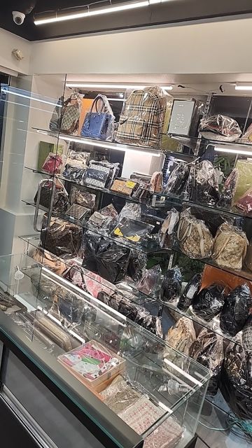 拉堤二手名牌 /精品/ Secondhand luxury /Vintage bag / Preowned
